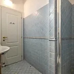 Con Piscina E Giardino Villa