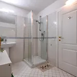 Villa Con Piscina E Giardino