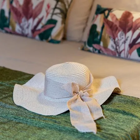 Con Piscina E Giardino Cala Bitta