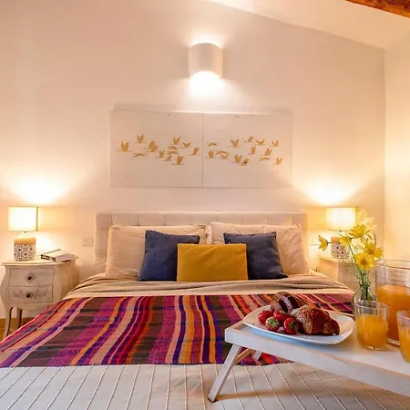 Villa Con Piscina E Giardino *