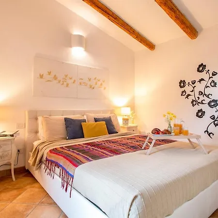 Con Piscina E Giardino Cala Bitta