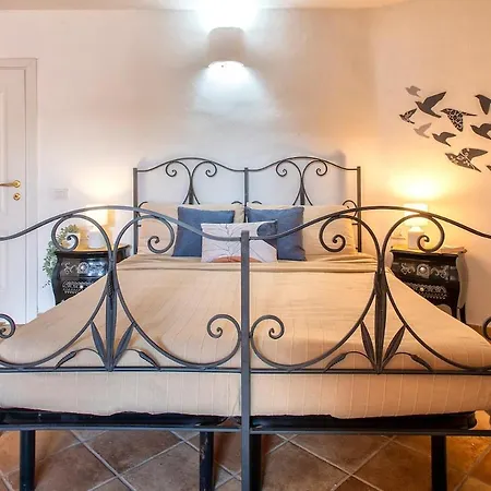 Con Piscina E Giardino * Cala Bitta