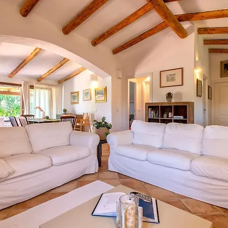 Con Piscina E Giardino Villa Cala Bitta