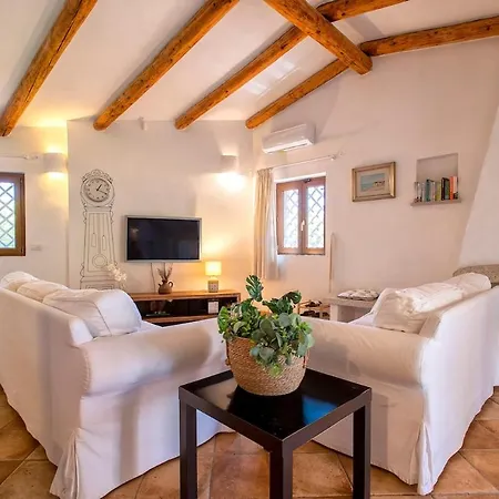 Villa Con Piscina E Giardino Cala Bitta