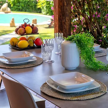 Con Piscina E Giardino Cala Bitta